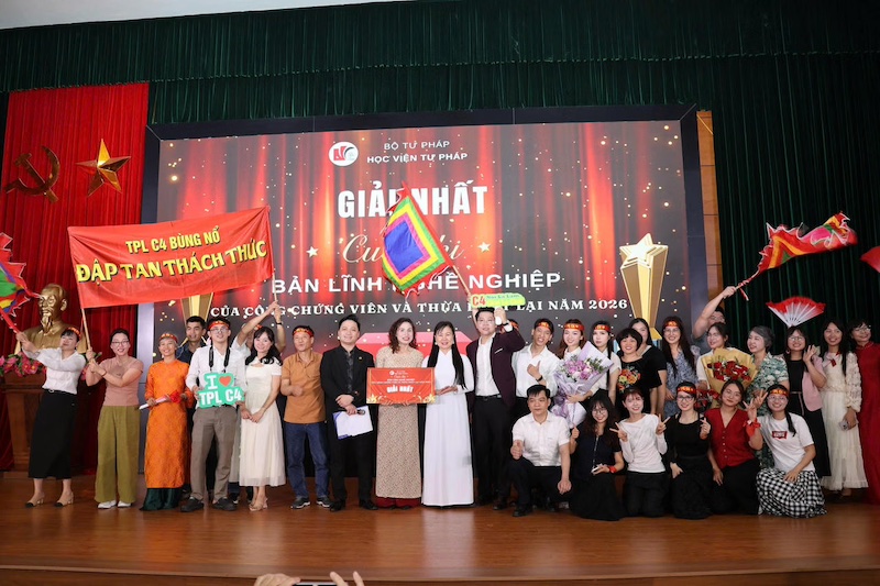 Nâng cao bản lĩnh nghề Công chứng viên và Thừa phát lại trong kỷ nguyên mới